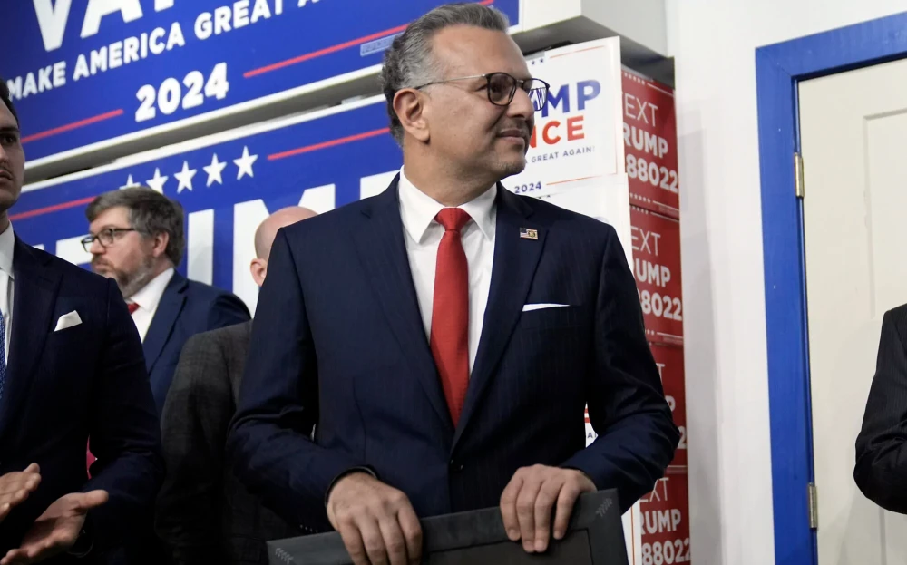 مستشار الرئيس الأمريكي: هدف واشنطن في اليمن هو محاربة الحوثيين والجماعات الإرهابية