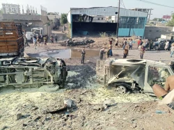 اليمن: الاتحاد الأوروبي وبريطانيا يدينان بشدة الهجوم الذي استهدف موكباً عسكرياً في عدن